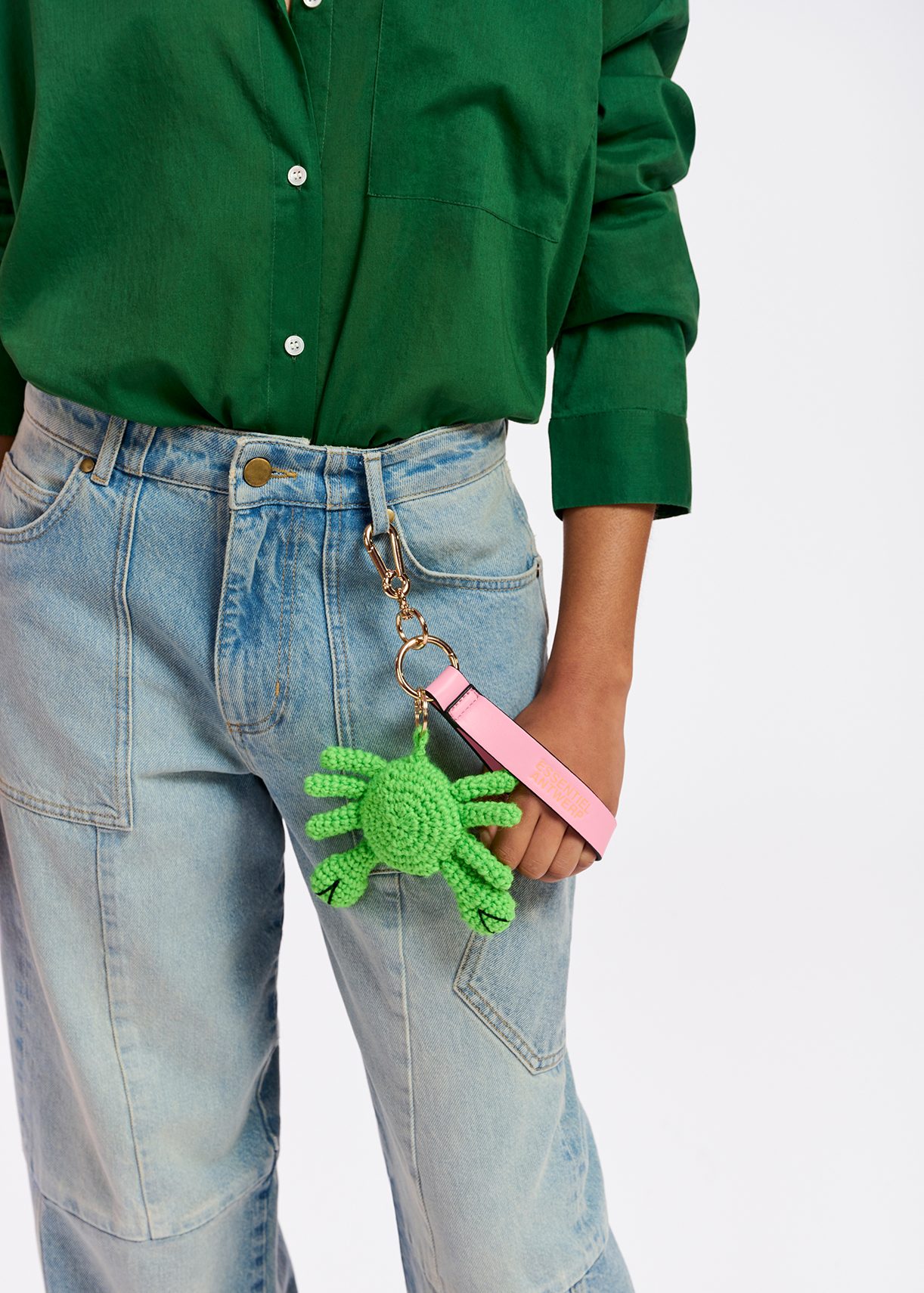 Green and pink crab-shaped keyhanger