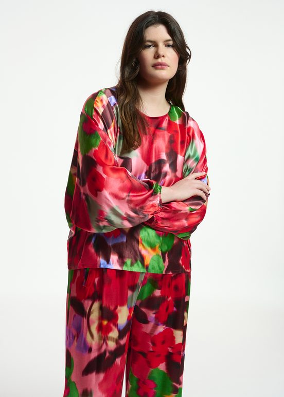 Multicolor floral print oversized top