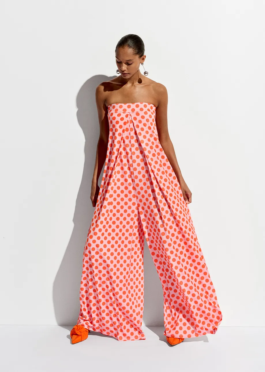 Combinaison en jersey rose clair et rouge à pois