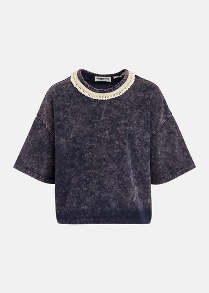 Navy blue cotton T-shirt with bead-embellished neckline