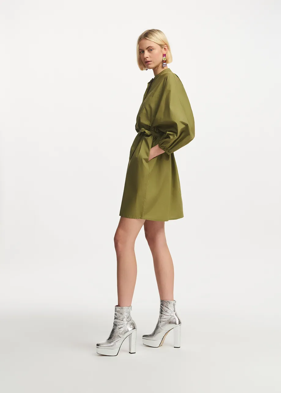 Khakifarbenes Hemdkleid aus Baumwolle mit Puffärmeln
