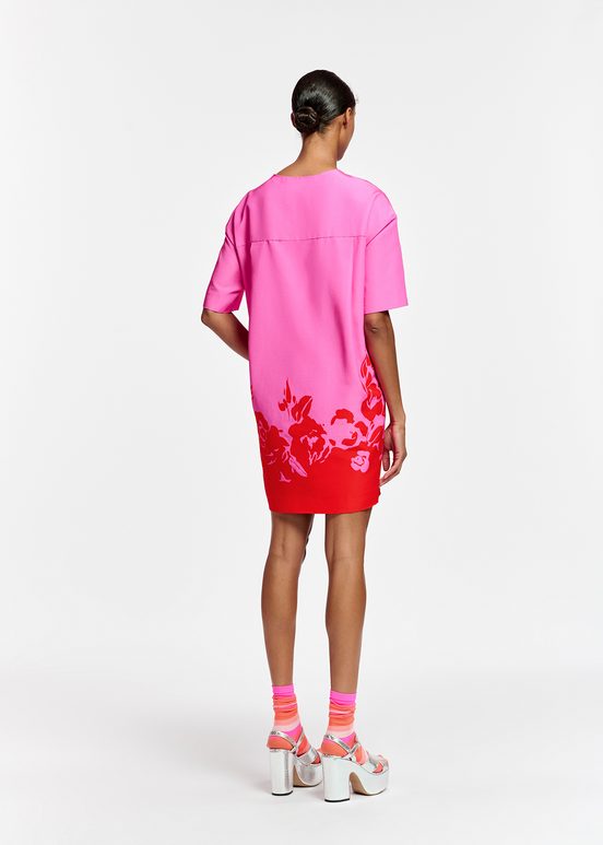 Roze en rode mini-jurk met bloemenprint