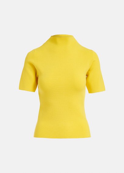 Yellow short-sleeved knitted sweater