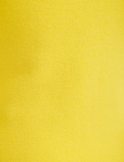 Pull jaune à manches courtes