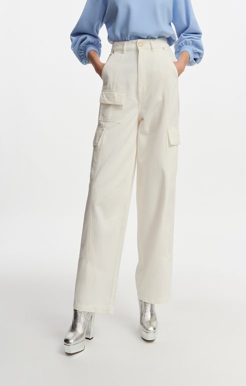 Off-white wide-leg cargo jeans