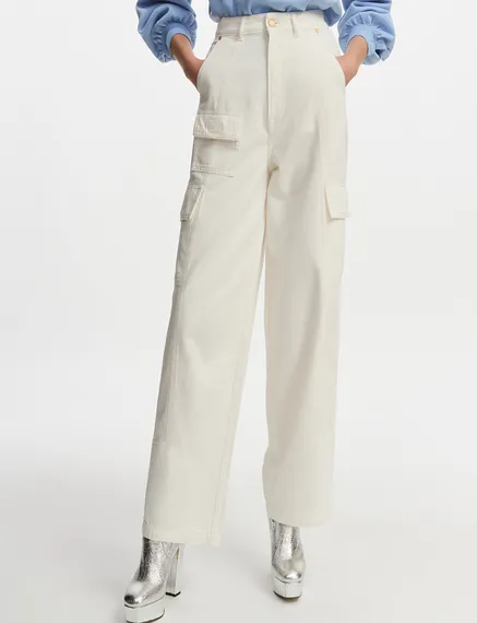 Off-white wide-leg cargo jeans