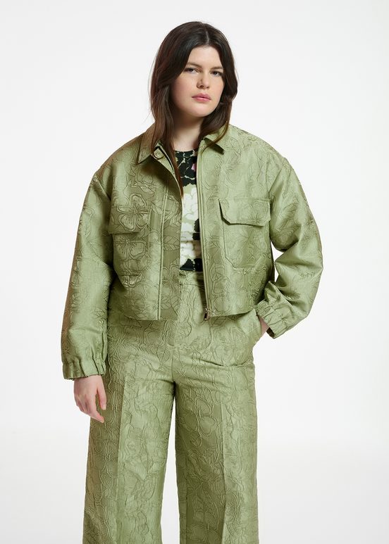 Courte veste en jacquard fleuri vert clair