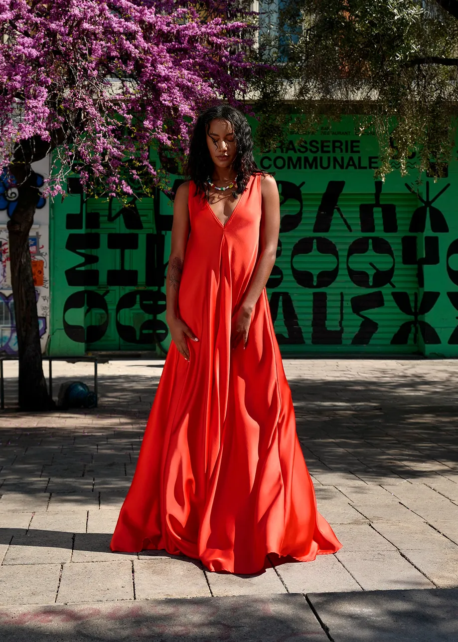 Red V-neck maxi-length dress