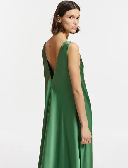 Green V-neck maxi-length dress