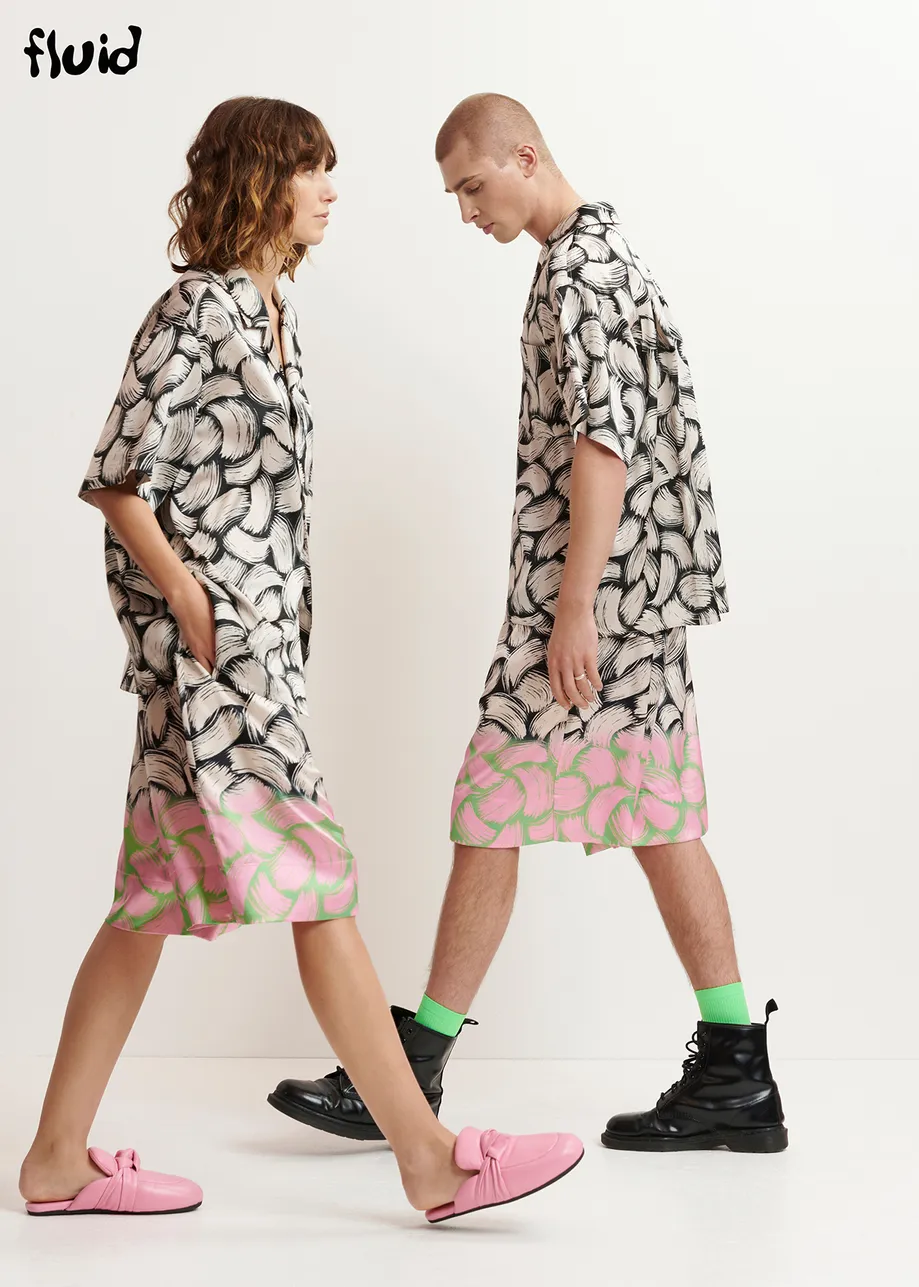 Zwarte, gebroken witte en roze short