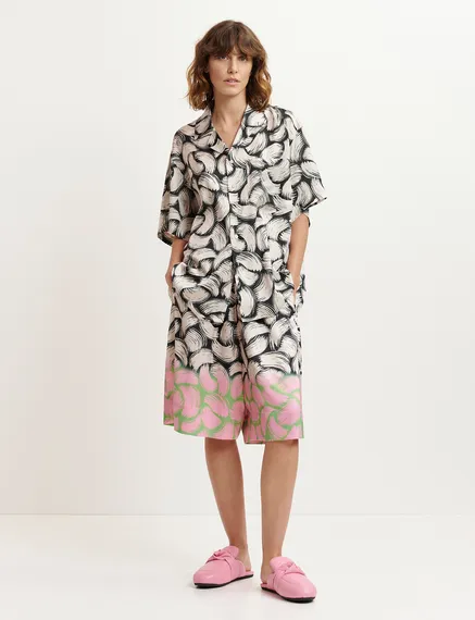 Schwarze, cremefarbene und rosa Shorts mit abstraktem Print und weitem Bein