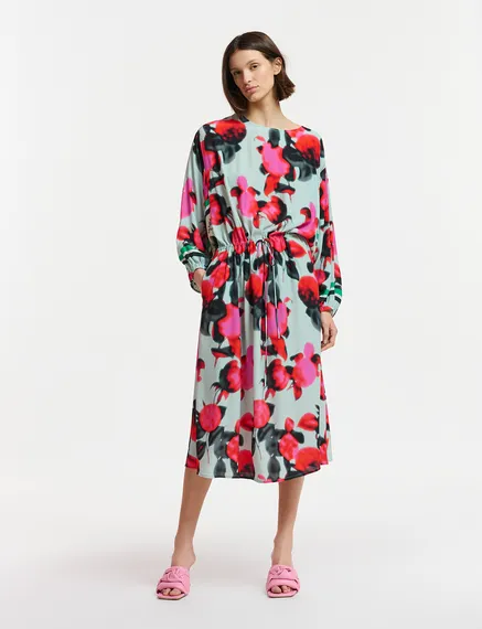 Lichtblauwe midi-jurk met bloemenprint