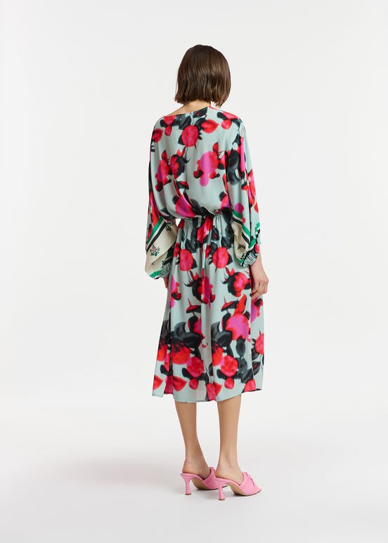 Lichtblauwe midi-jurk met bloemenprint