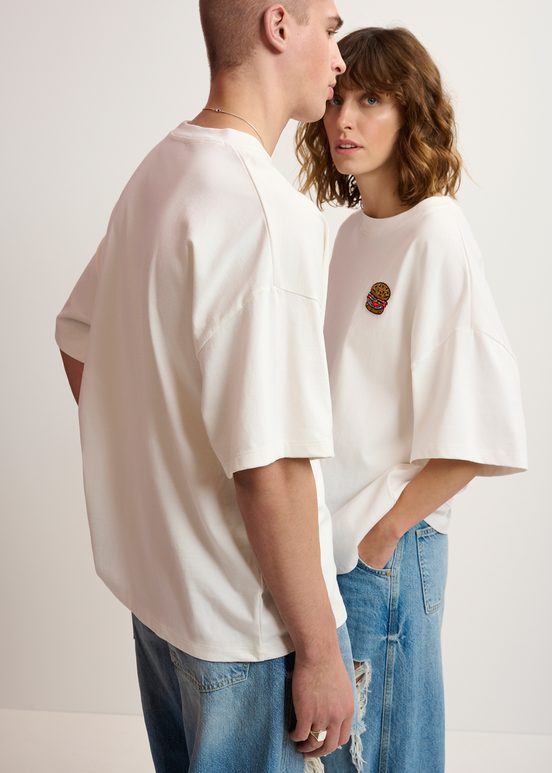 Off-white organic cotton T-shirt with hamburger embroidery