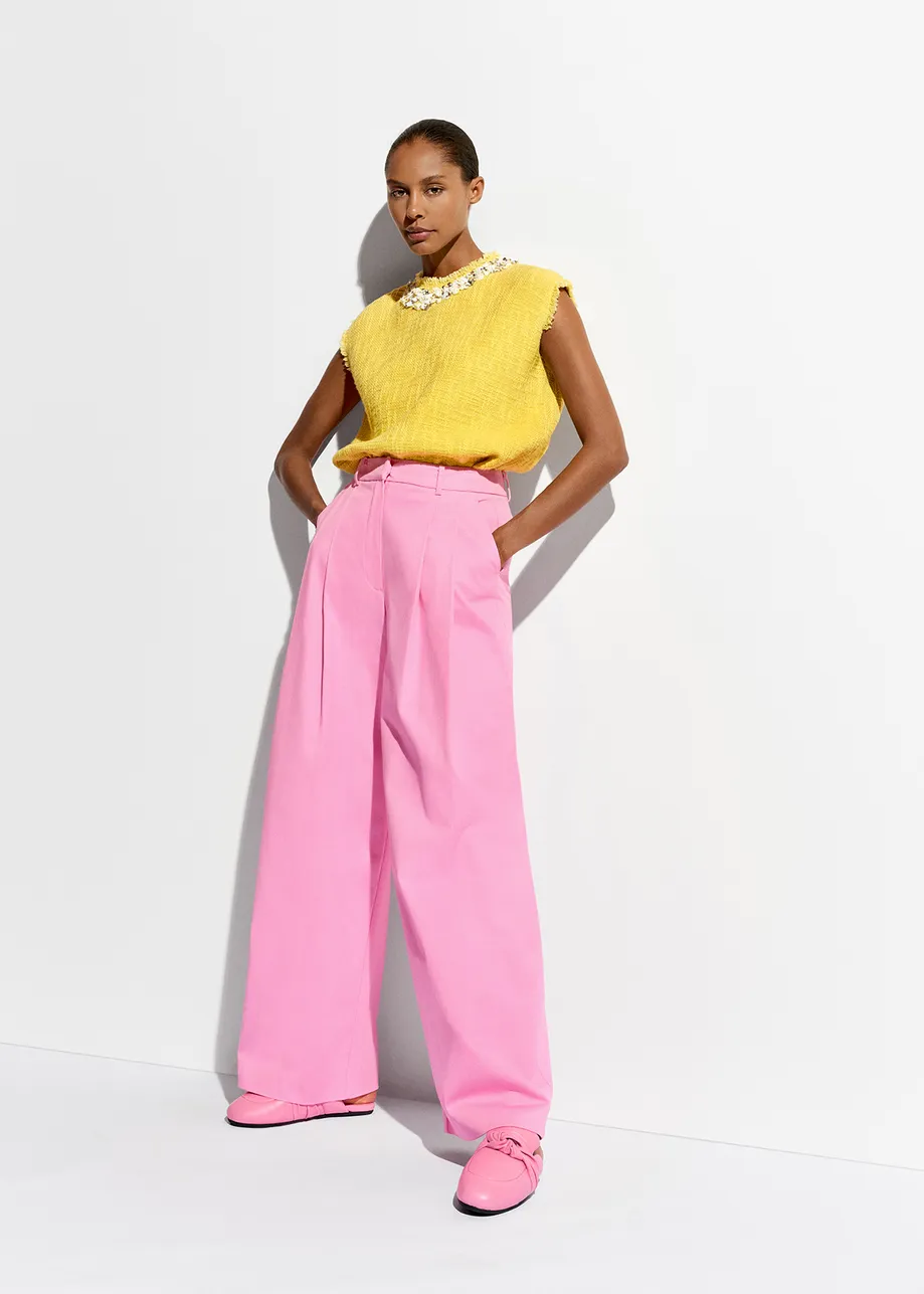 Pink wide-leg pants
