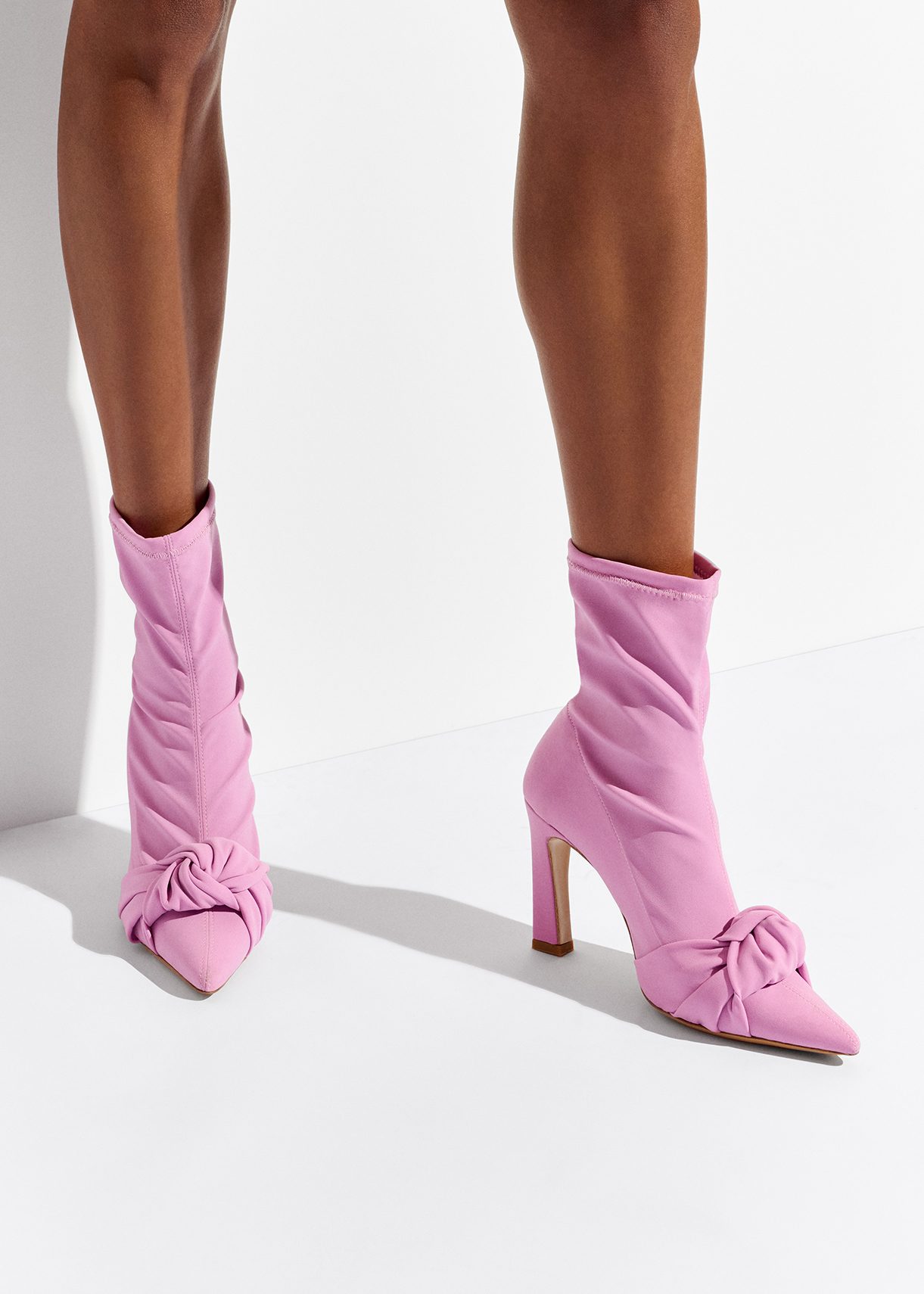 Lilac knot-detailed sock boots