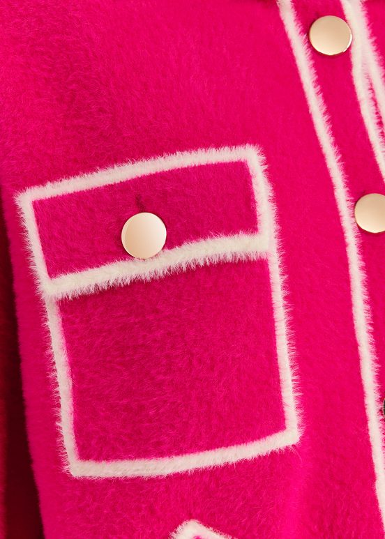 Cardigan fuchsia en tricot pelucheux