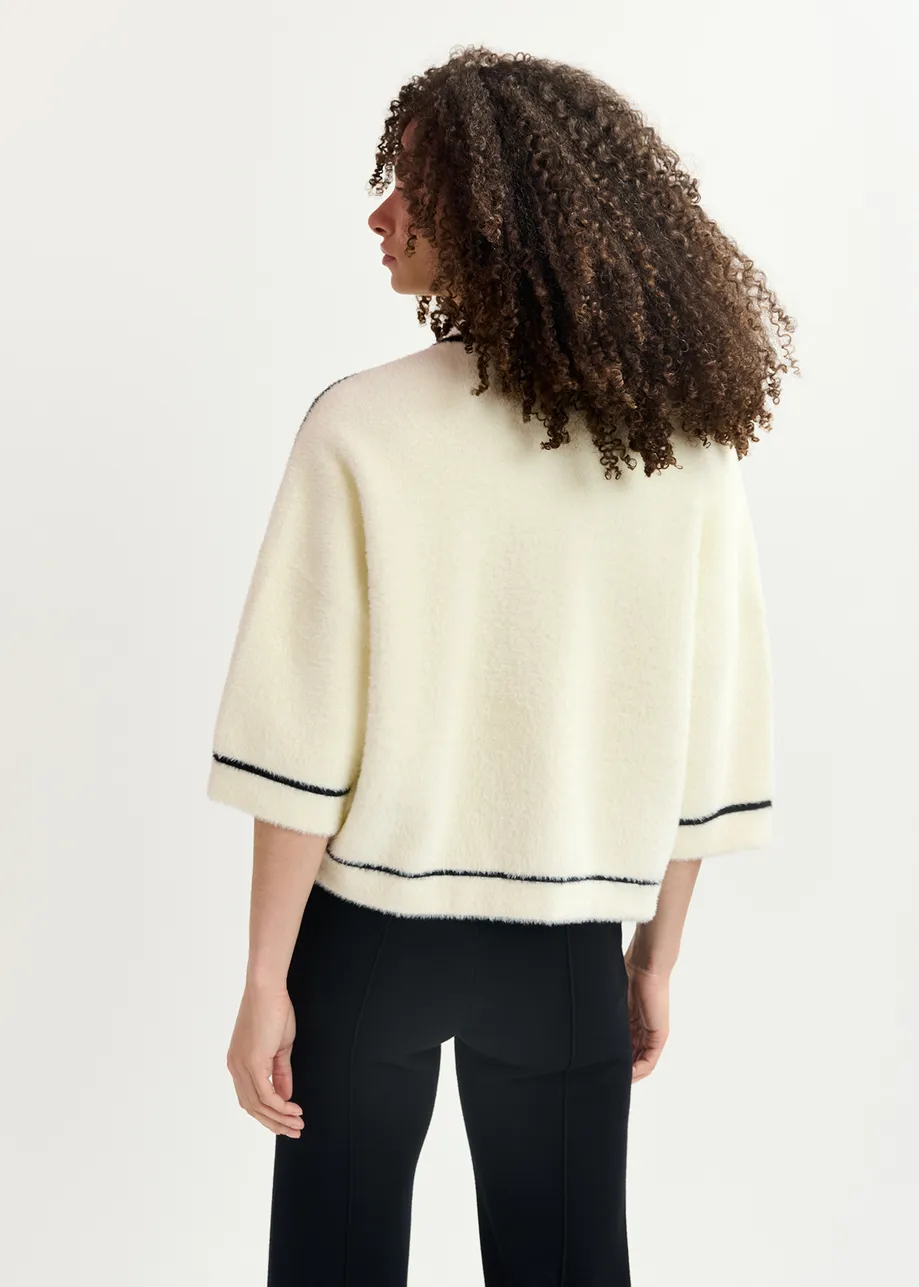 Gebroken witte donzige cardigan