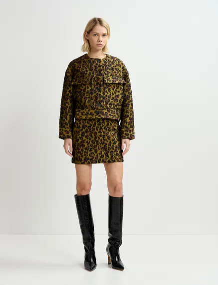 Giacca leopardata in jacquard cachi, marrone e nero