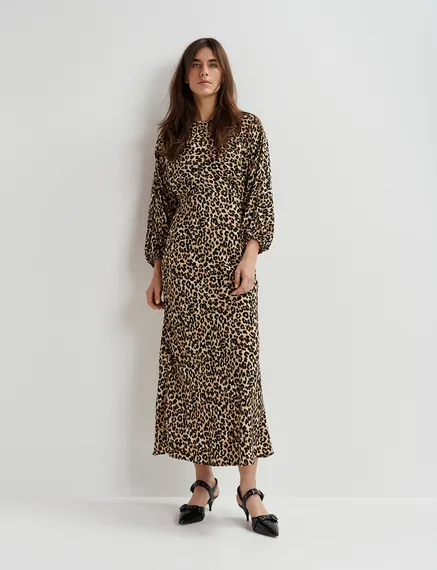 Brown maxi-length dress with leopard print