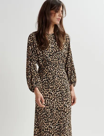 Brown maxi-length dress with leopard print