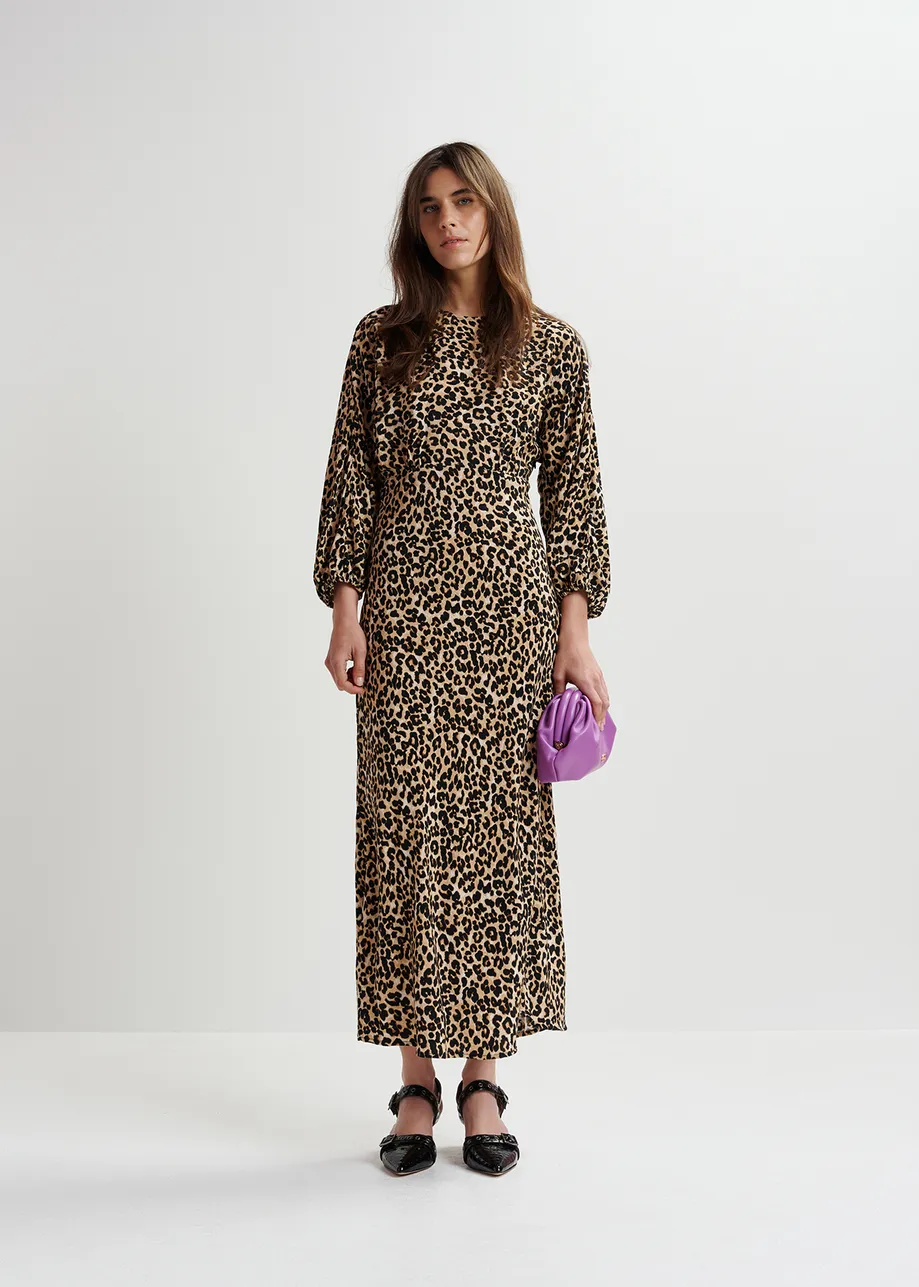 Brown maxi-length dress with leopard print