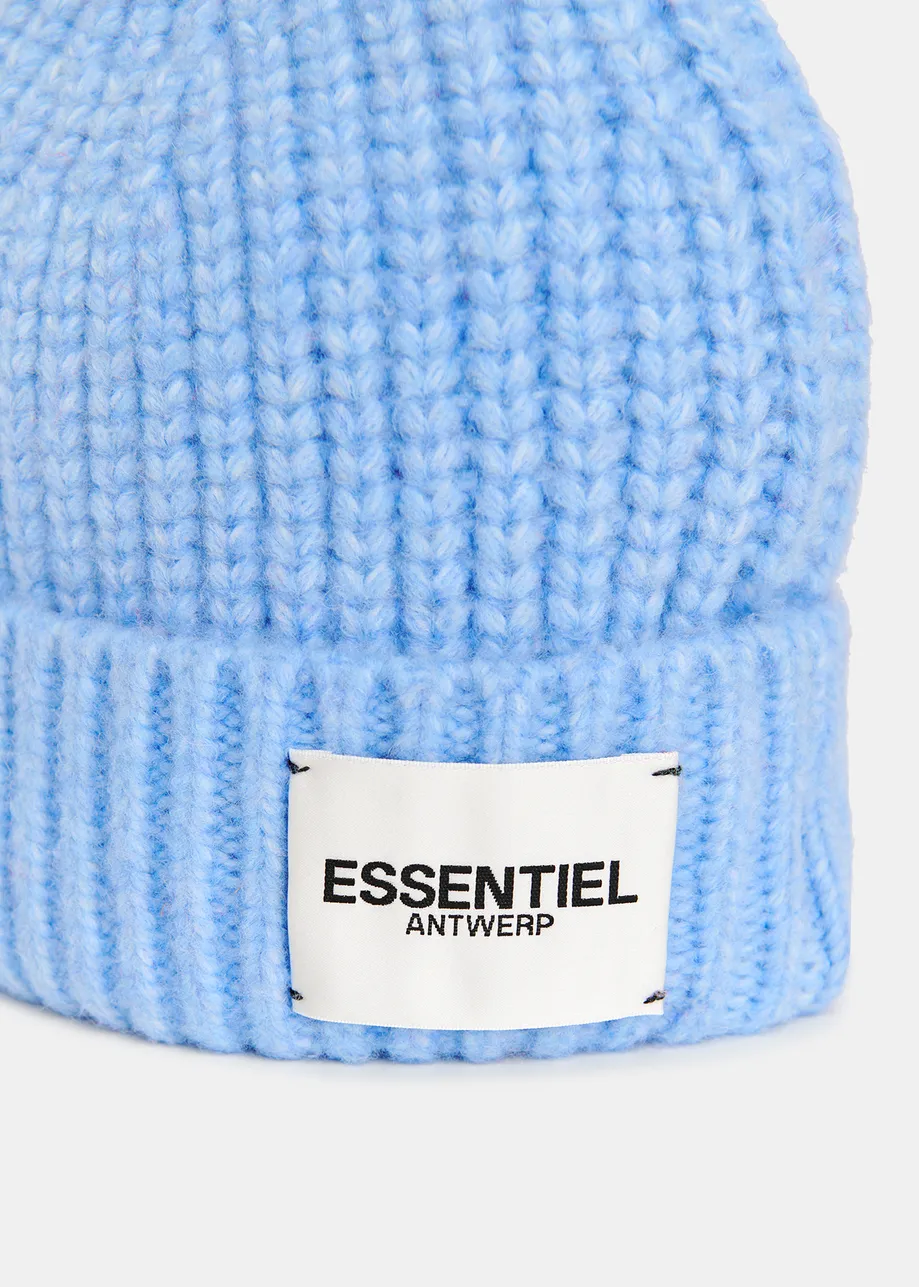 Hellblaue Rippstrick-Beanie mit Logo