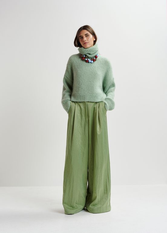 Pantalones anchos satinados, verde claro