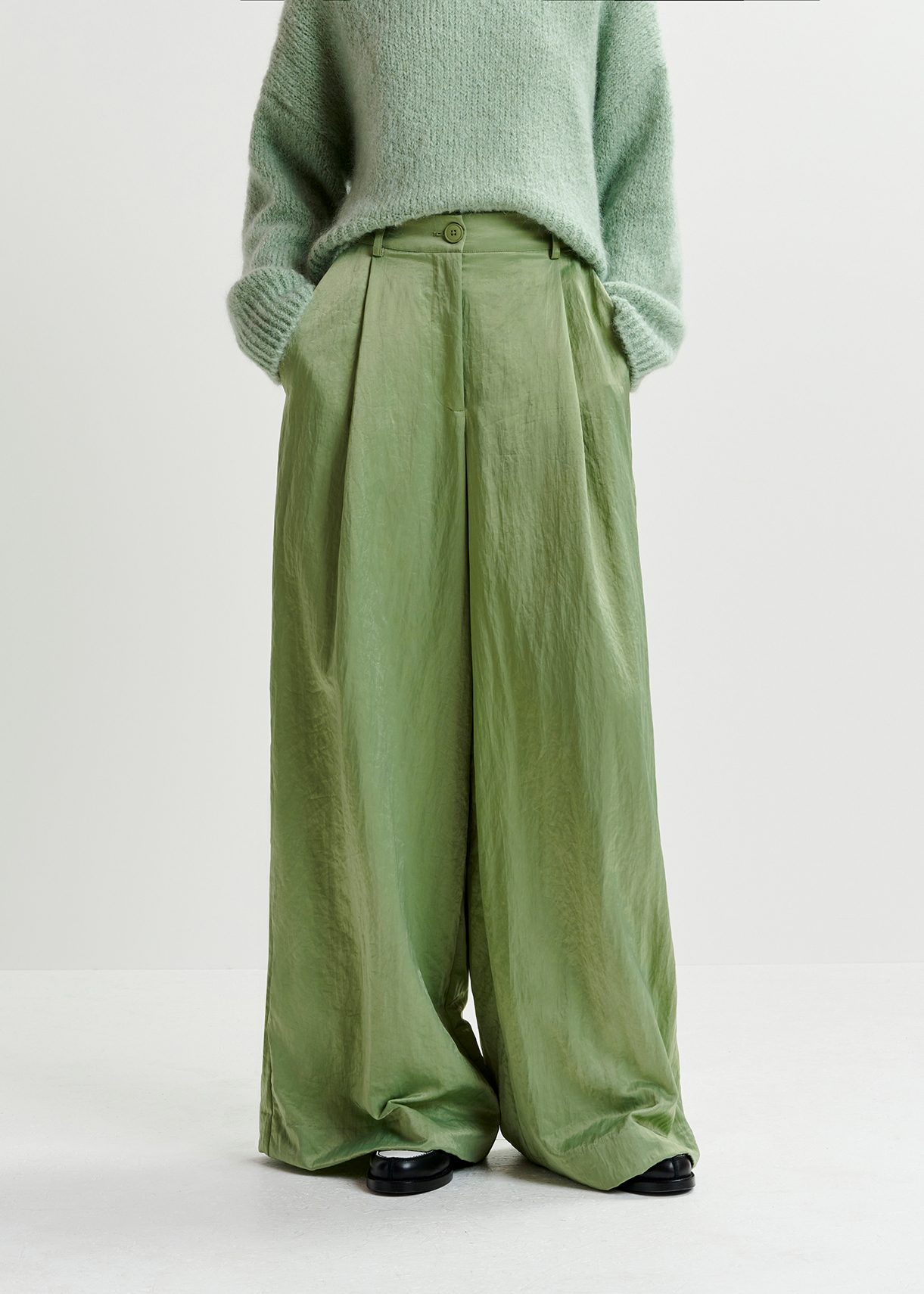 Light green satin wide-leg pants | Essentiel Antwerp United States