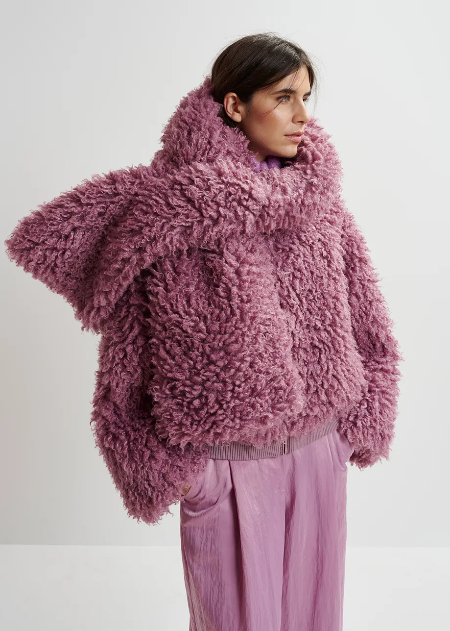 Mauve jas in faux shearling