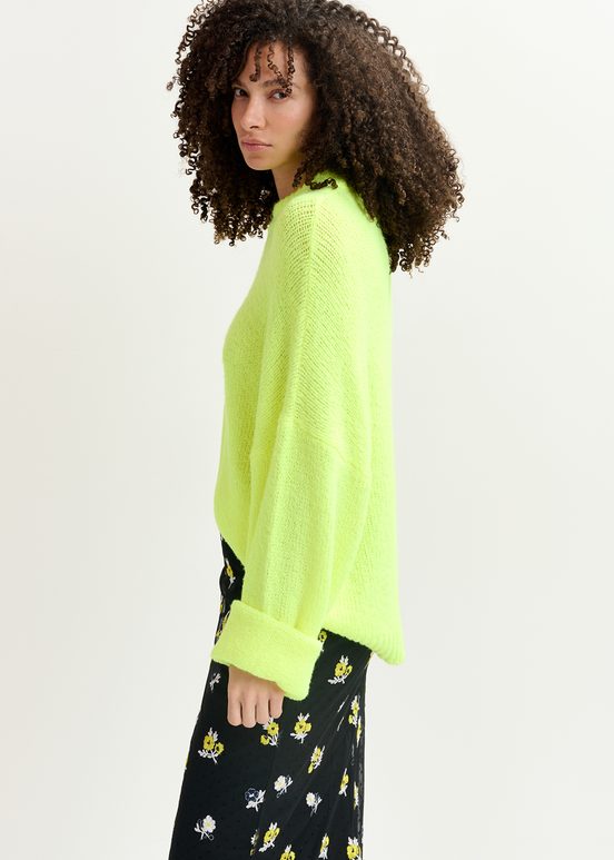 Pull en gros tricot jaune fluo