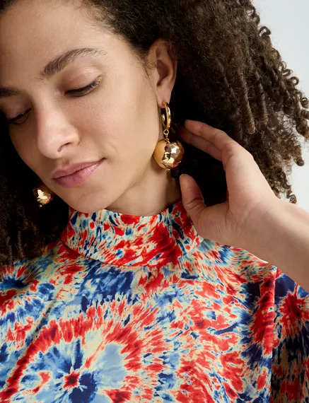 Gold-tone hoop and sphere earrings 