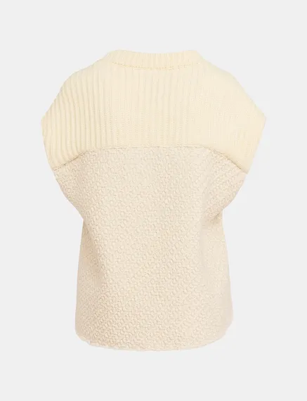 Ecru sleeveless knitted jacket