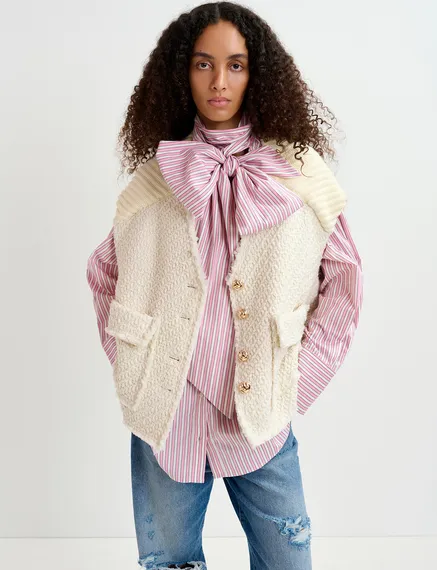 Ecru sleeveless knitted jacket