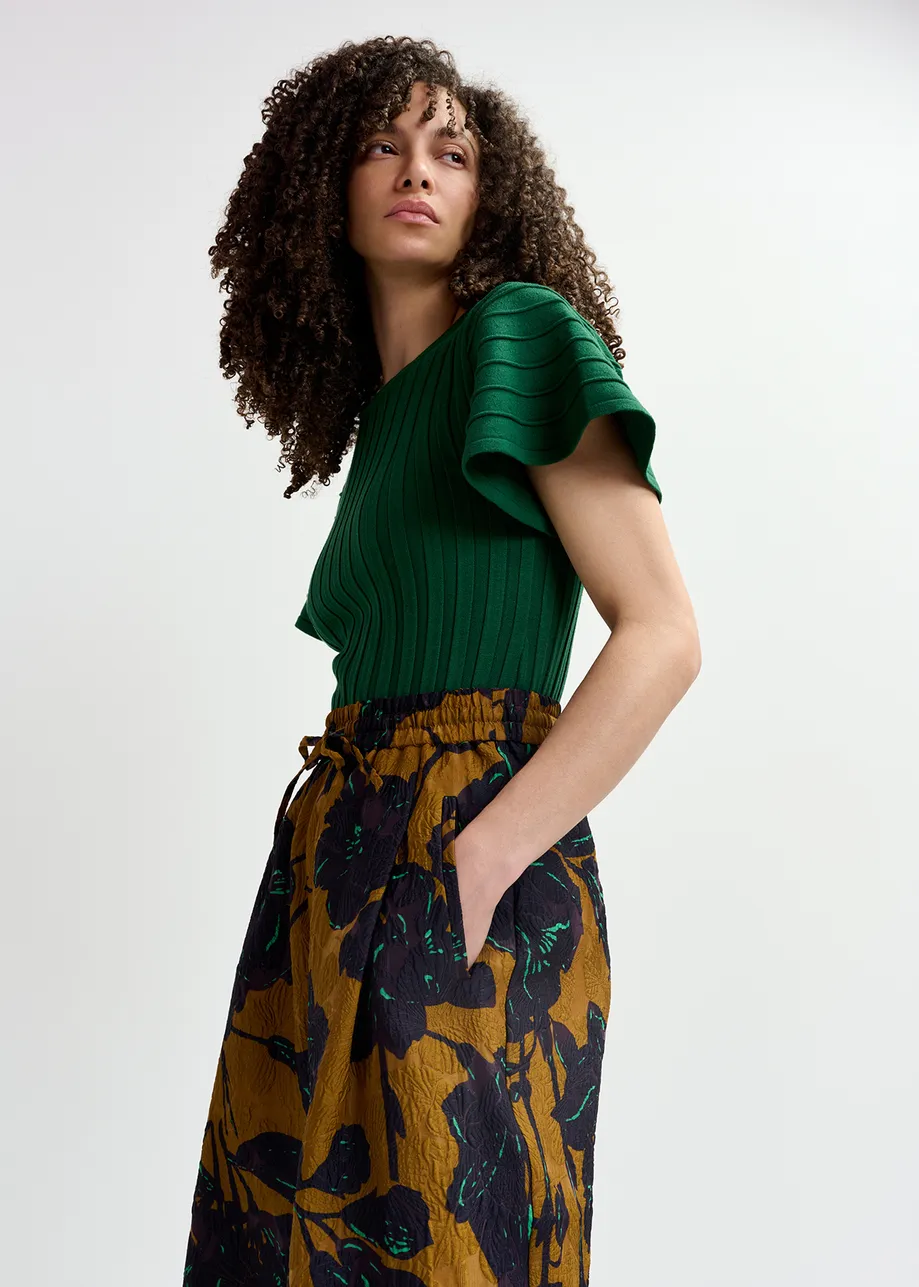 Dark green rib-knitted top with flared short sleeves