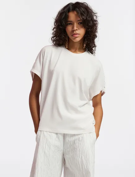 Off-white T-shirt with lace back panel