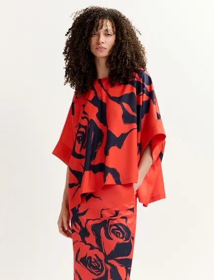 Rode oversized top met bloemenprint