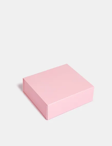 Pink luxurious and reusable FSC-certified gift box - Size M