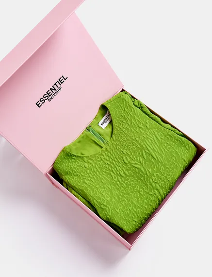 Pink luxurious and reusable FSC-certified gift box - Size M