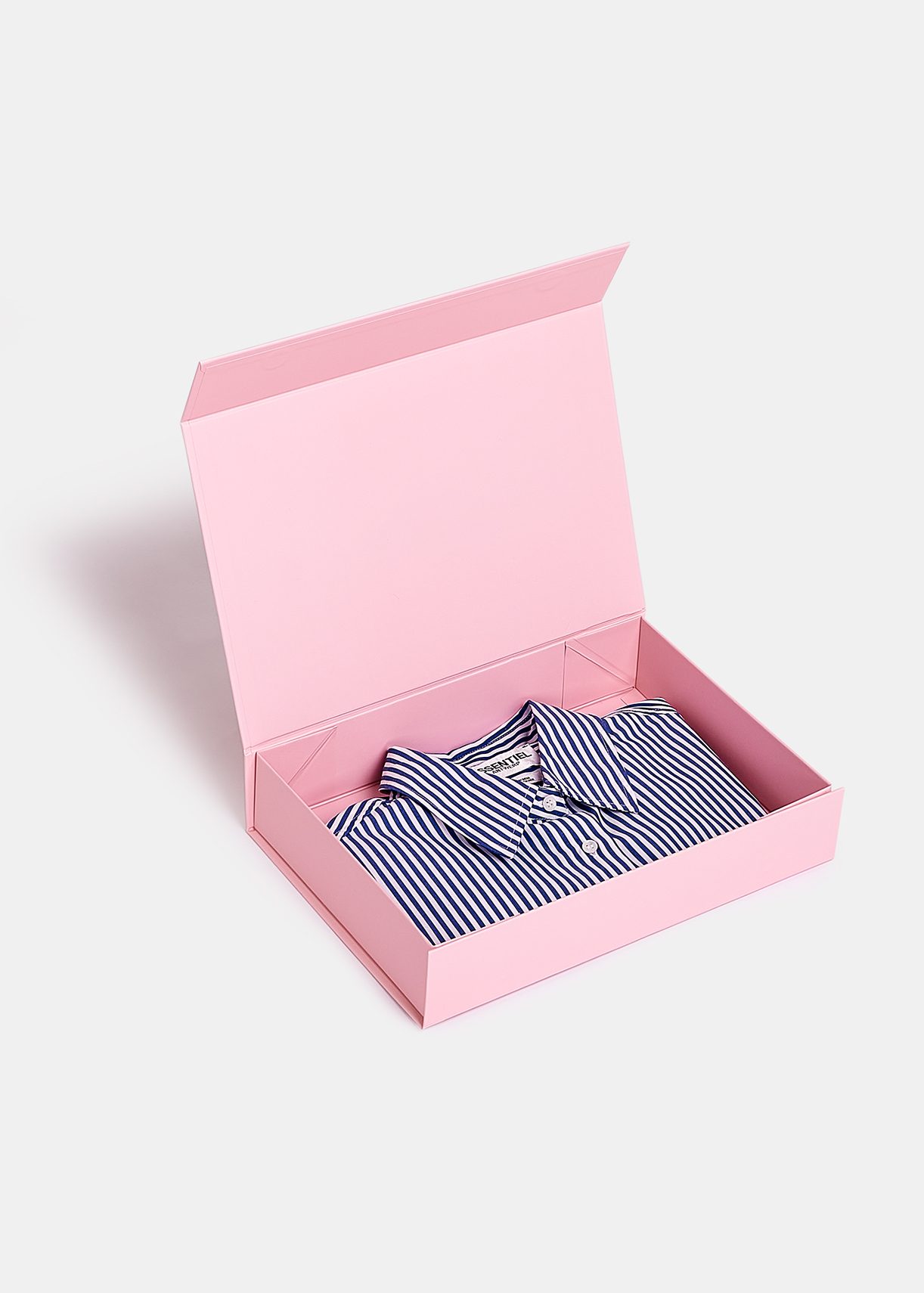 Pink luxurious and reusable FSC-certified gift box - Size L