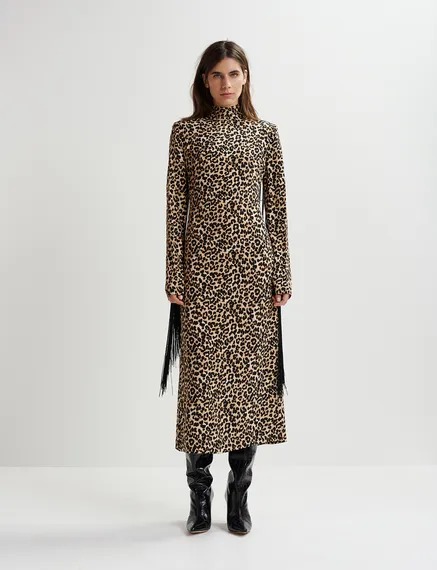 Braunes Midikleid mit Leopardenprint und Fransen