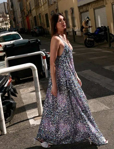 Vestido con estampado de leopardo y lentejuelas, blanco roto, lila y morado