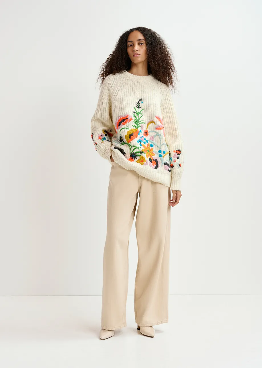 Ecru rib-knitted sweater with floral embroideries