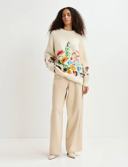 Ecru rib-knitted sweater with floral embroideries