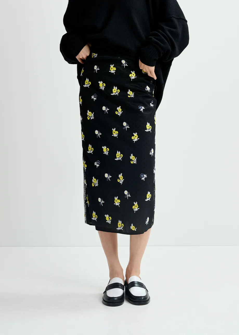 Black tule midi skirt with floral embroideries