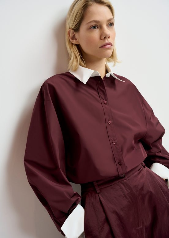 Maroon shirt with contrasting collar