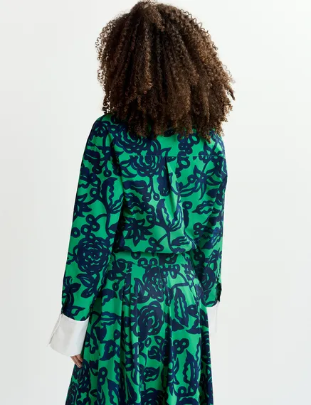 Chemise verte à imprimé fleuri et col contrasté