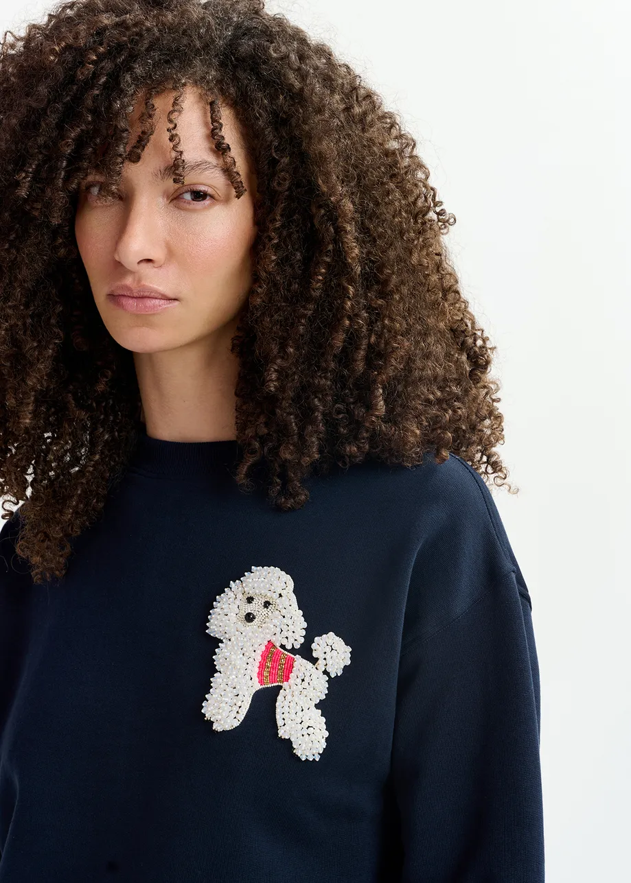 Sweatshirt bleu marine en coton bio avec caniche en perles