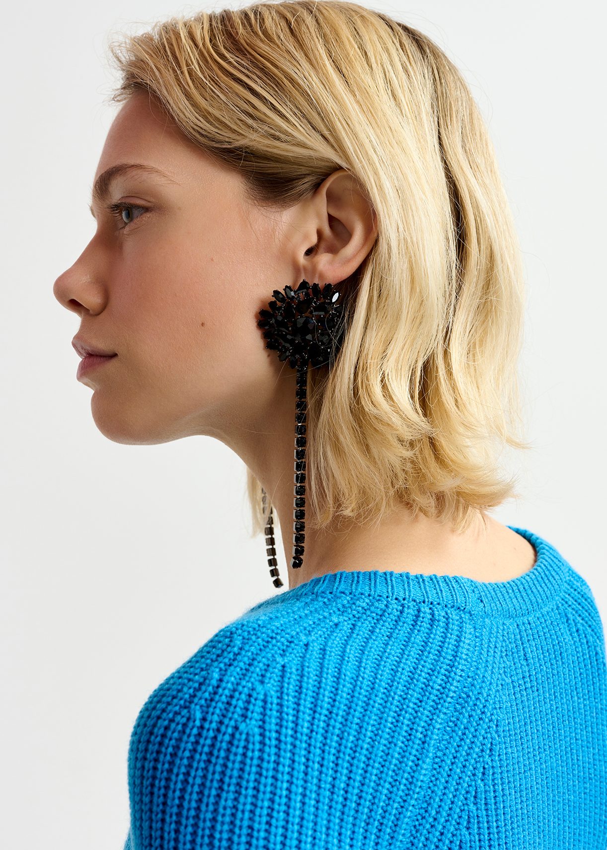 Pendientes largos de brillantes, negro