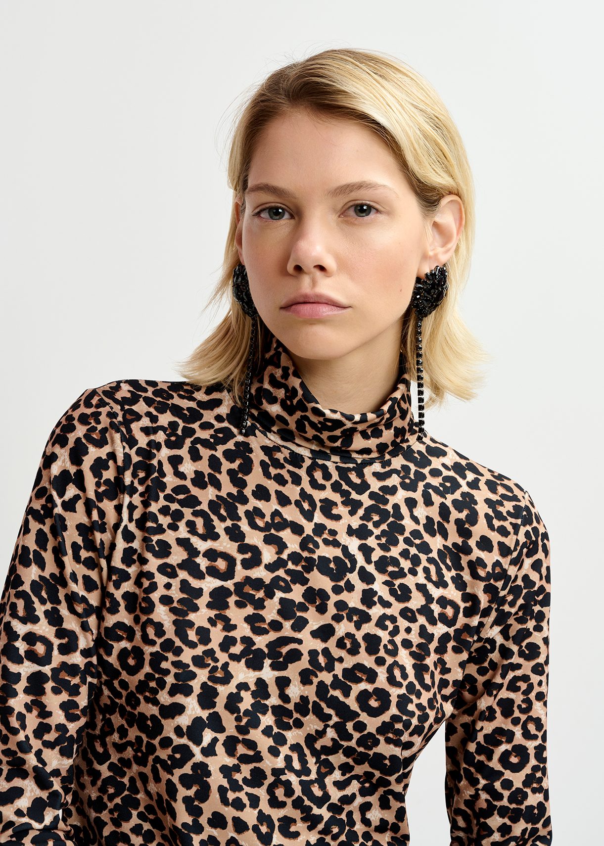 Leopard print turtleneck top best sale